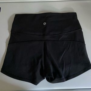 In Movement Short (2.5)